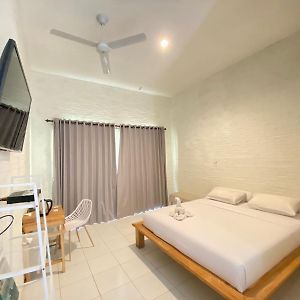 Pasir Putih Resort & Resto